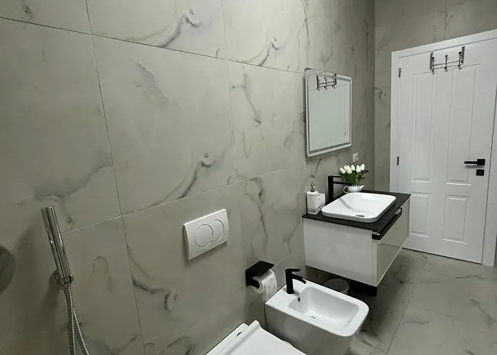 アパート Gloria Prestige ティラナ