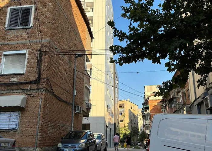 Gloria Prestige Тирана